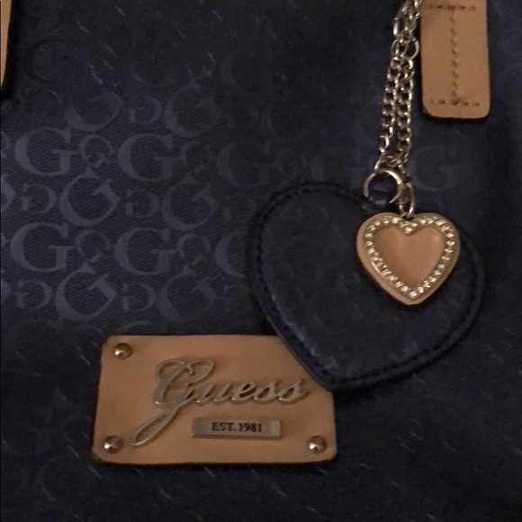 Navy Blue Guess pocket book - Picture 4 of 4